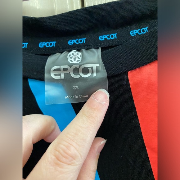 EPCOT women’s muscle shirt athletic top NWOT - Picture 5 of 7